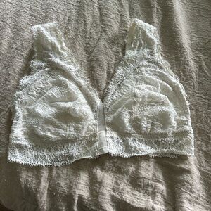 Aerie Eyelash Lace Bralette in White